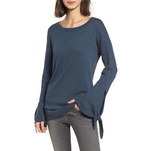 Soft, stylish sweater by Trouvé (New w/o tags)